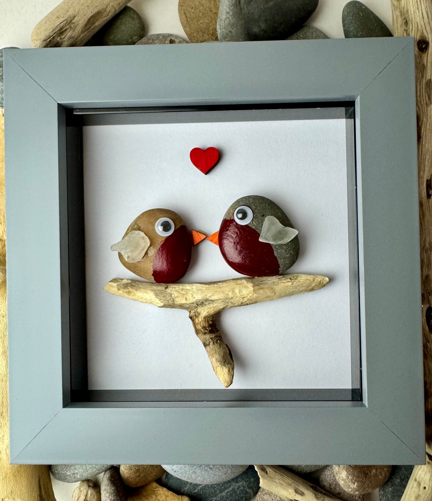 Robin Pebble Art (4x4)